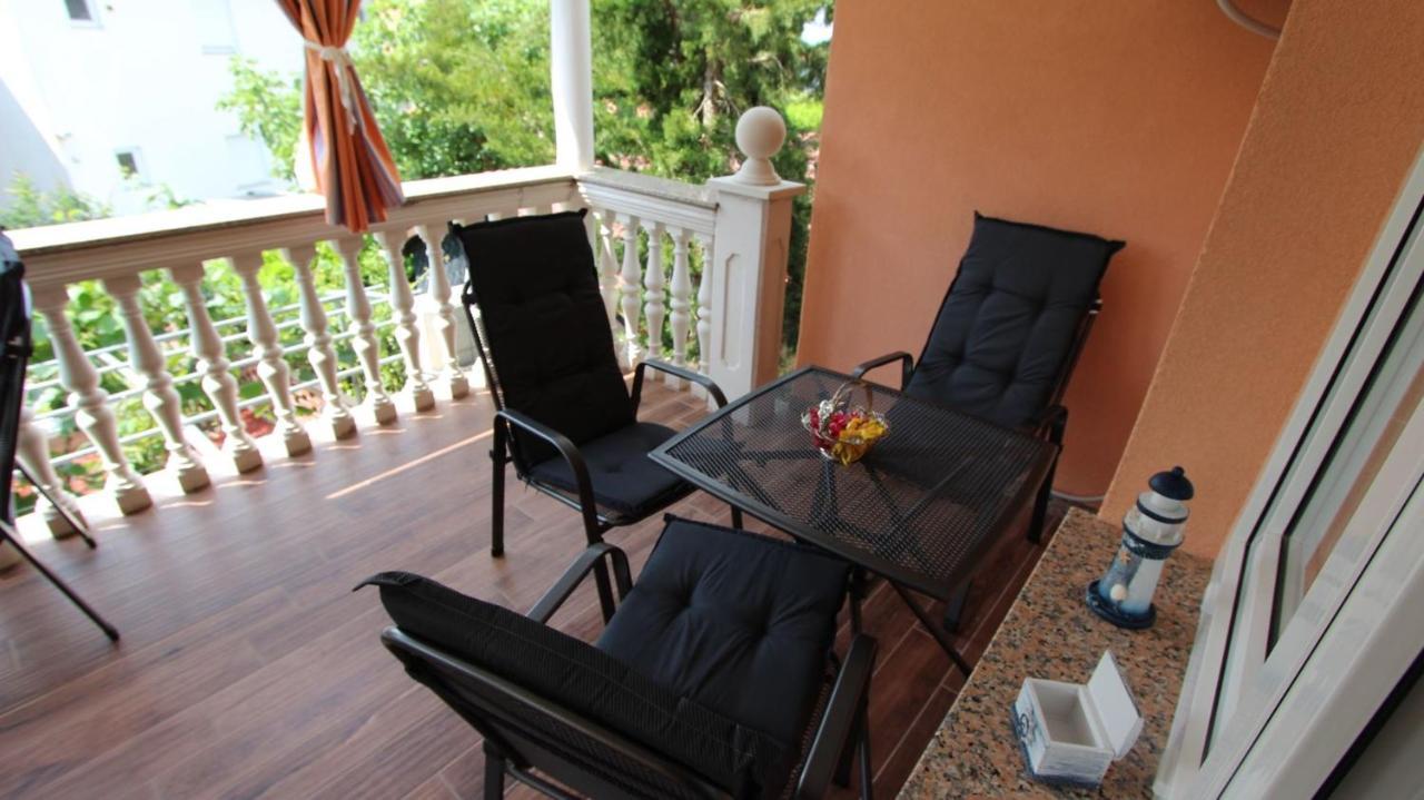 Apartment Kreslin Vantacici Exterior photo